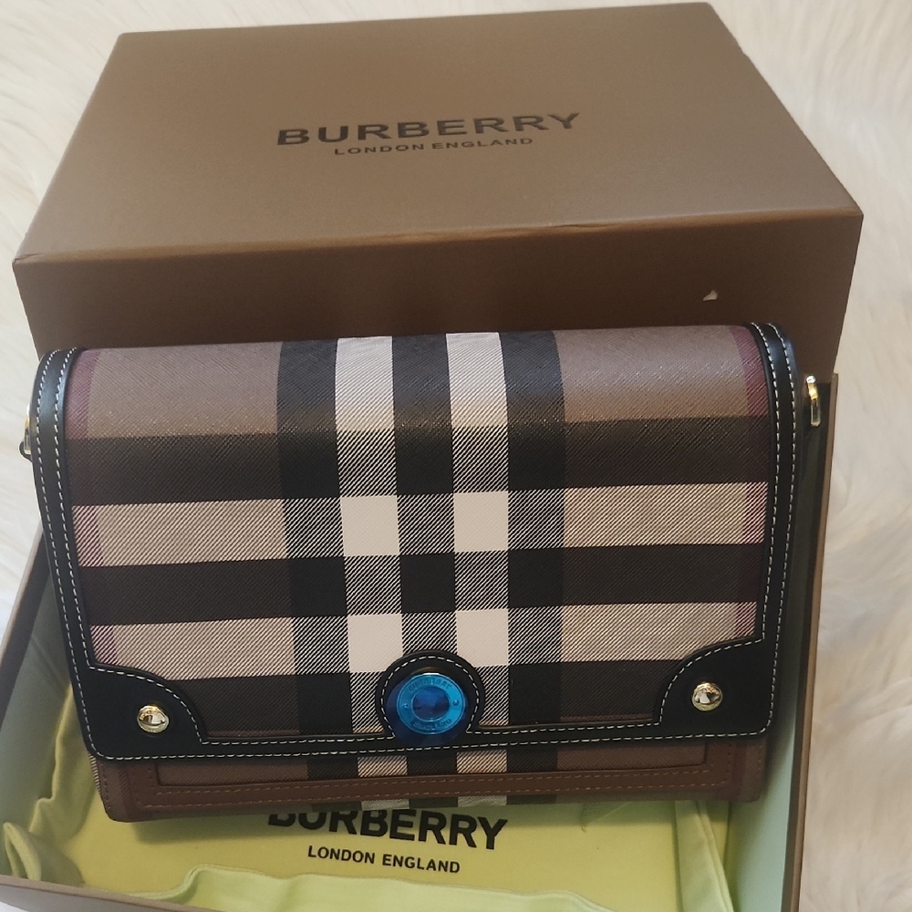 Burberry Note Bag